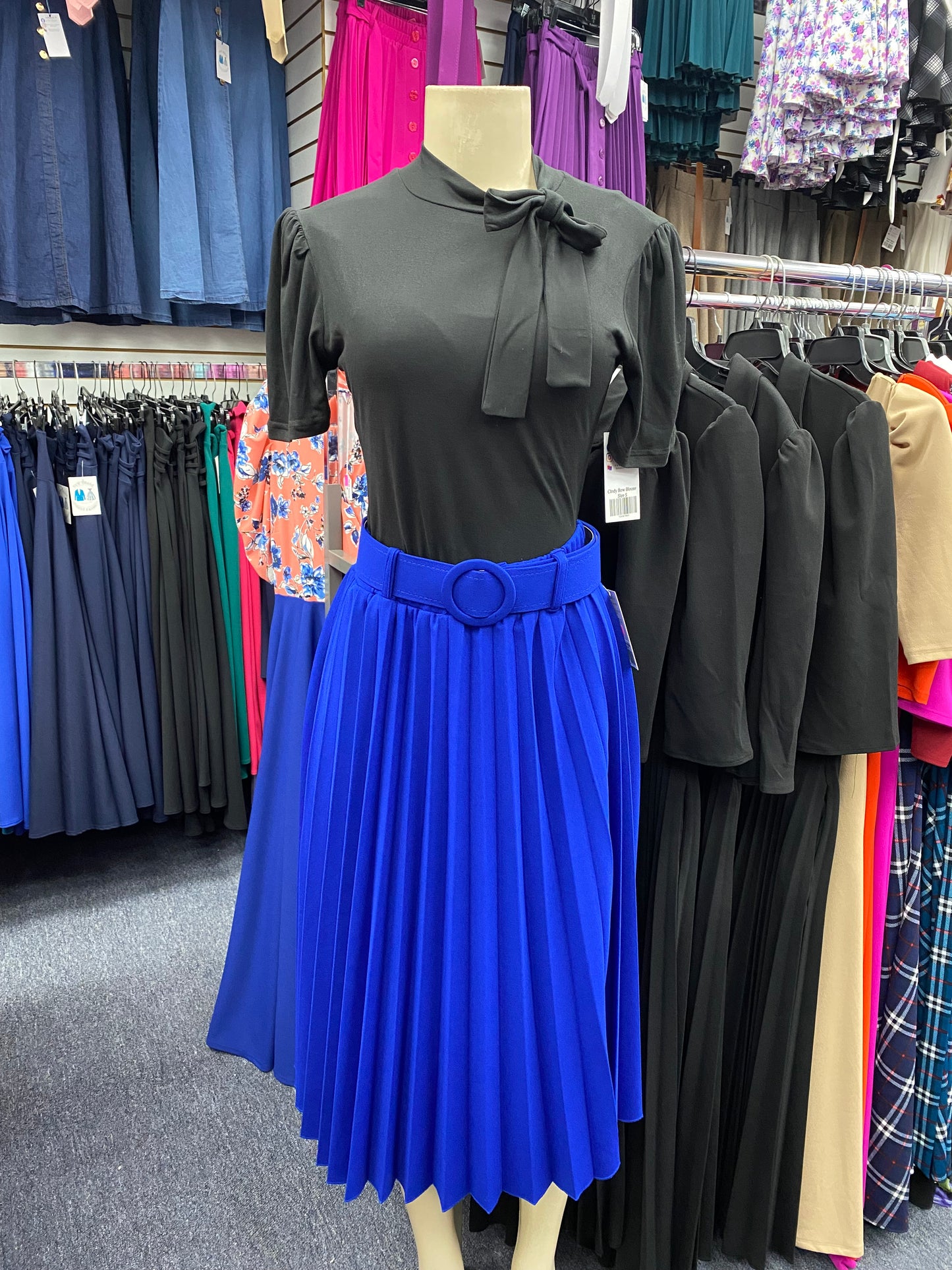 Leslie Pleated Midi Royal Blue