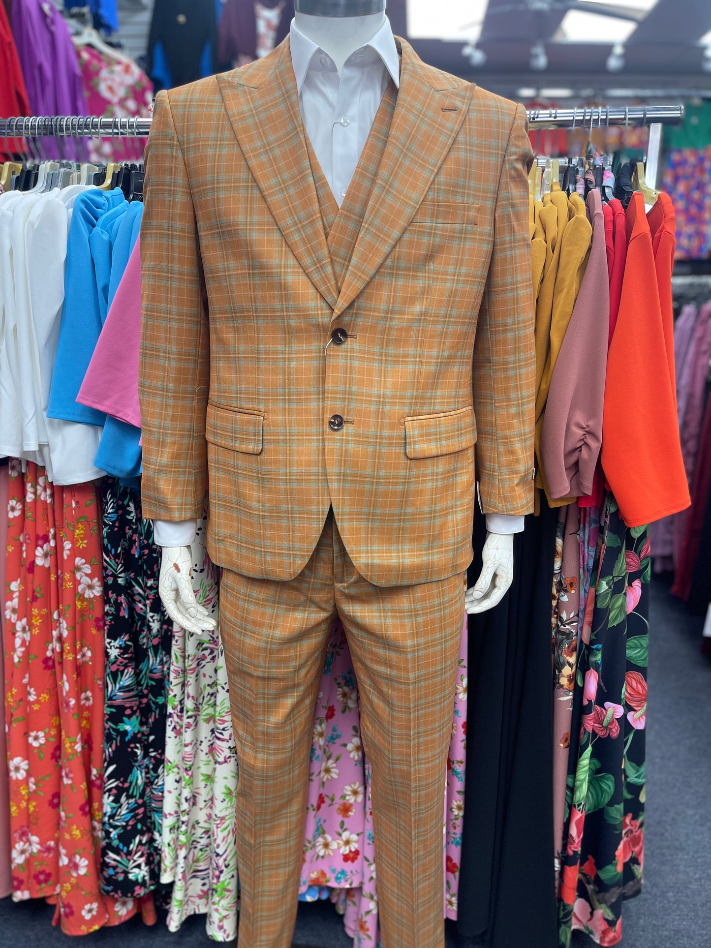 Men Modern Fit 3 pcs Suit Orange